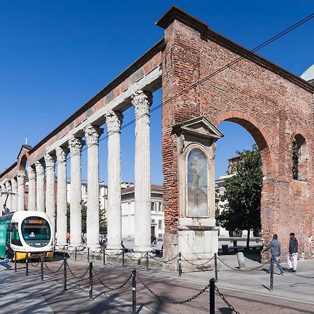 Tropical Micro Studio With Terrace And Duomo Views Milan Extérieur photo