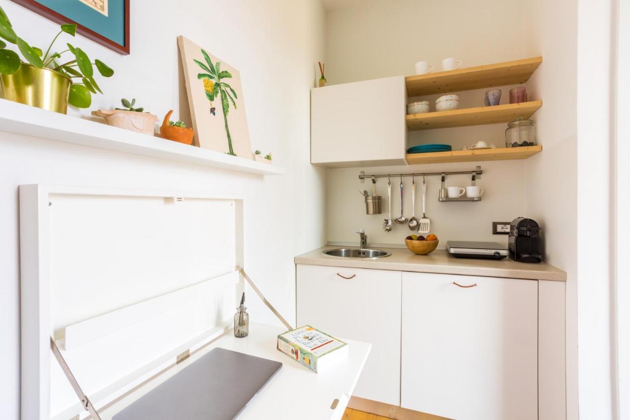 Tropical Micro Studio With Terrace And Duomo Views Milan Extérieur photo